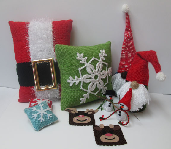 pin loom christmas decorations